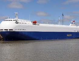 CITY OF ROTTERDAM - 140m [IMO:9473468] Autotransporter (Vehicles Carrier) Aufnahme: 2019-06-28 Baujahr: 2011 | DWT: 5000t | Breite: 22m | Ladekapazität: 1500 CEU