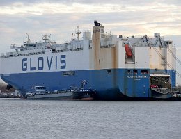 GLOVIS COURAGE - 200m [IMO:9651101] Autotransporter (Vehicles Carrier) Aufnahme: 2019-12-30 Baujahr: 2013 | DWT: 20661t | Breite: 32m | Ladekapazität: 6000 CEU