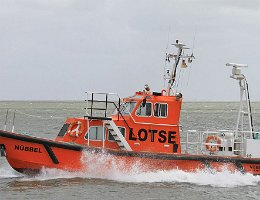 NÜBBEL - 12m [KEINE IMO-NUMMER] Pilot Aufnahme: 2013-12-29 Baujahr: 2006 | Breite: 4,28m