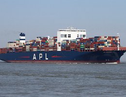 APL TEMASEK - 398m [IMO:9631955] Containerschiff (Container ship) Neuaufnahme: 2019-04-18 (2015-07-04) Baujahr: 2013 | DWT: 177408t | Breite: 51m | Tiefgang: 16m | Ladekapazität:...