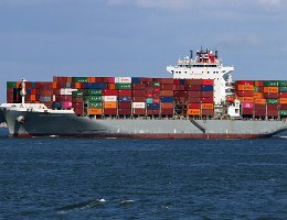 BERLIN BRIDGE - 270m [IMO:9492713] Containerschiff (Container ship) Aufnahme: 2019-07-03 Baujahr: 2011 | DWT: 58200t | Breite: 34m | Tiefgang: 13m | Ladekapazität: 4520 TEU...