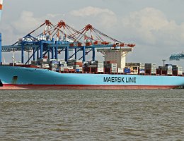 EMMA MAERSK - 397m [IMO:9321483] Containerschiff (Container ship) Aufnahme: 2014-04-12 Baujahr: 2006 | DWT: 156907t | Breite: 57m | Tiefgang: 16m | Ladekapazität: 15500 TEU...