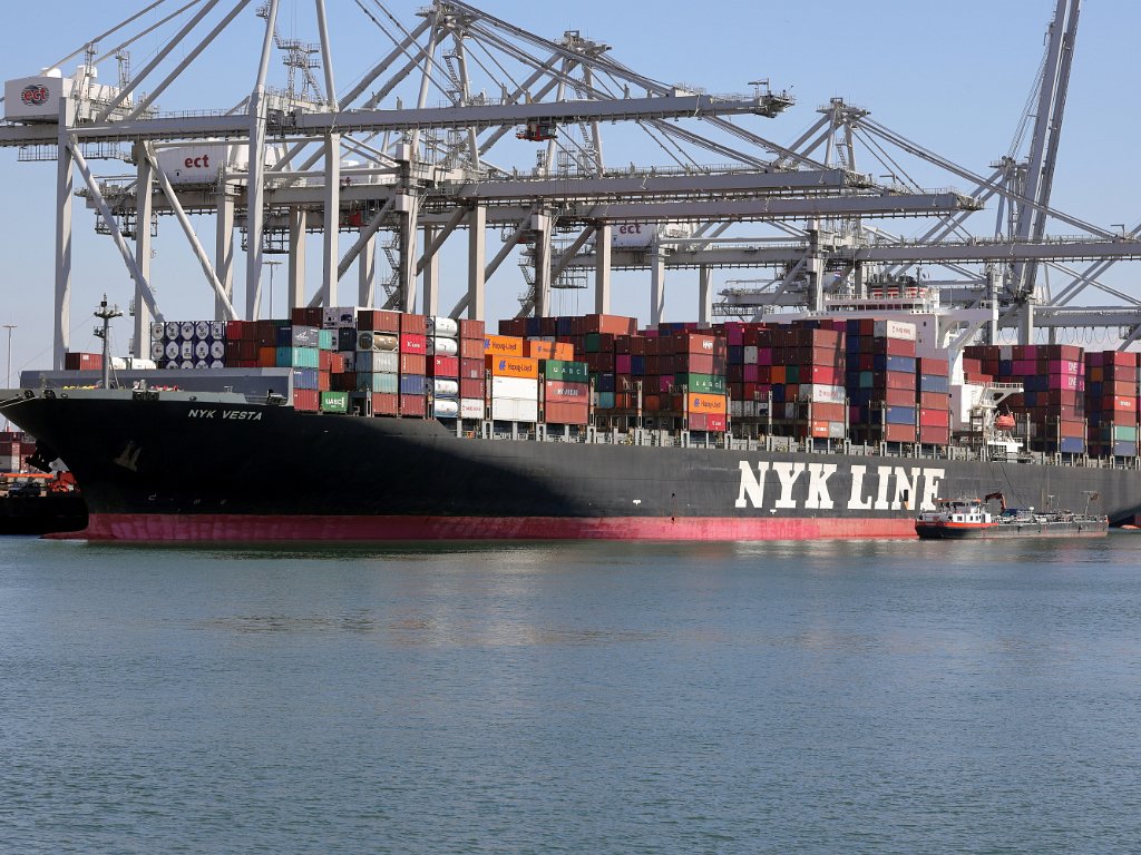 Groß-Containerschiffe - NYK Line