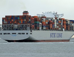 NYK HERMES - 366m (ex) [IMO:9622631] Containerschiff (Container ship) Aufnahme: 2014-12-30 Neuer Name: OOCL EGYPT Baujahr: 2013 | DWT: 144179t | Breite: 48m | Tiefgang: 15,5m |...