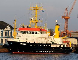 DENEB - 52m [IMO:9079470] Forschungsschiff (Research/Survey Vessel) Aufnahme: 2017-12-29 Baujahr: 1994 | DWT: 170t | Breite: 11m | Tiefgang: 3,45m Maschinenleistung: 720 KW...