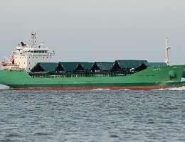 ARKLOW MILL - 137m [IMO:9440265] Frachtschiff (General Cargo) Aufnahme: 2015-12-31 Baujahr: 2010 | DWT: 13975t | Breite: 21,30m | Tiefgang: max. 8,89m Maschinenleistung: 5400 KW |...