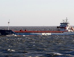 FRISIAN SEA - 118m [IMO:9534547] Frachtschiff (General Cargo) Aufnahme: 2019-01-02 Baujahr: 2013 | DWT: 6477t | Breite:13m Maschinenleistung: 1600 KW