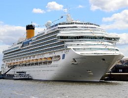 COSTA PACIFICA - 290m [IMO:9378498] Kreuzfahrtschiff (Cruise Ship) Aufnahme: 2017-07-04 Baujahr: 2009 | DWT: 10000t | Breite: 42m | Tiefgang: max. 8,3m | Passagiere: 3780...