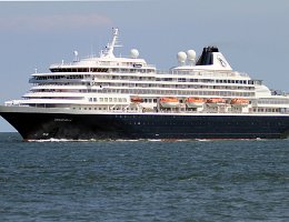 PRINSENDAM - 204m (ex) [IMO:8700280] Kreuzfahrtschiff (Cruise Ship) Aufnahme: 2015-07-14 Neuer Name: AMERA Baujahr: 1988 | DWT: 6150t | Breite: 28,90m | Tiefgang: max. 7,25m |...