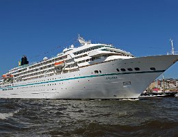 AMADEA - 193m [IMO:8913162] Kreuzfahrtschiff (Cruise Ship) Aufnahme: 2016-05-07 Baujahr: 1991 | DWT: 3938t | Breite: 24,70m | Tiefgang: max. 6,62m | Passagiere: 604...