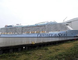 ODYSSEY OF THE SEAS - 347m [IMO:9795737] Kreuzfahrtschiff (Cruise Ship) Aufnahme: 2021-01-01 Baujahr: 2020 | Breite: 41,8m | Tiefgang: max. 8,50m | Passagiere: 4284 Maschinenleistung:...