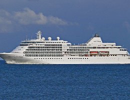SILVER WHISPER - 186m [IMO:9192179] Kreuzfahrtschiff (Cruise Ship) Aufnahme: 2016-09-03 Baujahr: 1999 | DWT: 2980t | Breite: 24,90m | Tiefgang: max. 6,10m | Passagiere: 388...