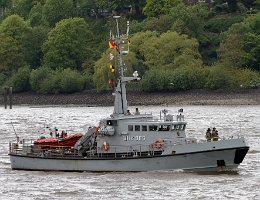 ASKOE MHV 905 - 25m Militärschiff (Military Ops) Aufnahme: 2019-05-10 DÄNEMÄRK Baujahr: 2006 | Breite: 5,60m | Tiefgang: 2,50m Maschinenleistung: 740 KW | Geschwindigkeit: 13 kn...