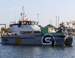 SURE DIAMOND - 26m [IMO:9768631] Crew Boat Aufnahme: 2019-12-31 Baujahr: 2015 | DWT: 27t | Breite: 9m | Tiefgang: 1,5m