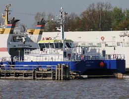 WINDEA FIVE - 26m [IMO:9514119] Crew Boat Aufnahme: 2019-04-20 Baujahr: 2010 | DWT: 18t | Breite: 13m | Tiefgang: 2,7m Maschinenleistung: 18 kn