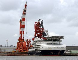 SAIPEM CONSTELLATION - 178m [IMO:9629756] Pipelineverleger (Pipelay Crane Vessel) Aufnahme: 2020-03-12 Baujahr: 2014 | DWT: 32000t | Breite: 46m Maschinenleistung: 39060 KW