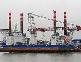 FRIEDRICH ERNESTINE - 121m (ex) [IMO:9578256] Offshore-Windkraftanlagen-Errichterschiff Neuer Name: TUO PENG Aufnahme: 2014-12-28 Baujahr: 2011 | DWT: 6313t | Breite: 40m Baureihe:...