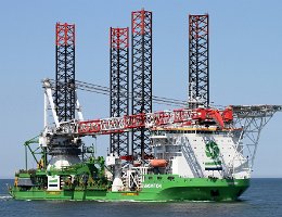INNOVATION - 161m [IMO:9603453] Offshore-Windkraftanlagen-Errichterschiff Neuaufnahme: 2020-05-30 (2019-10-30 | 2018-07-05) Baujahr: 2012 | DWT: 11166t | Breite: 55m | Tiefgang:...