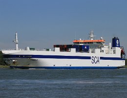 OBBOLA - 170m [IMO:9087350] Ro-Ro Schiff (Ro-Ro cargo) Neuer Name: SCA OBBOLA Aufnahme: 2015-05-24 Baujahr: 1996 | DWT: 11446t | Breite: 24m | Tiefgang: 6,70m...