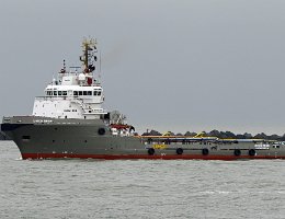 UNION BEAR - 74m (ex) [IMO:9185932] Offshoreschlepper (Tug) Neuer Name: BEAR Aufnahme: 2016-04-28 Baujahr: 1999 | Bollard pull: 187t | Breite: 17m | Tiefgang: 6,90m...