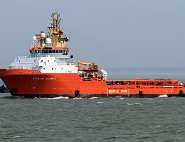 NORMAND ATLANTIC - 80m [IMO:9155054] Offshoreschlepper (Tug) Aufnahme: 2015-07-04 Baujahr: 1997 | Bollard pull: 220t | Breite: 18m | Tiefgang: 7,77m Maschinenleistung: 13870 KW |...