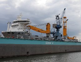 CAROLINE - 133m (n) [IMO:9501863] Schwerlastschiff (Heavy Load Vessel) Ex- Name: PALMERTON Aufnahme: 2020-08-20 Baujahr: 2009 | DWT: 10124t | Breite: 23m | Tiefgang: 7,40m | Kräne:...