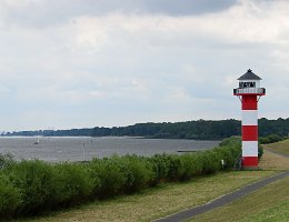 LEUCHTTURM GRÜNENDEICH Leuchtturm in Grünendeich (Elbe)