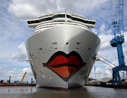 [Schiffe Spezial] AIDAnova (7) Die AIDAnova am 26.08.2018 in Papenburg an der Meyer Werft
