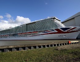 [Schiffe Spezial] IONA (3) Das neue Kreuzfahrtschiff IONA am 01.03.2020 vor der Meyer Werft in Papenburg.