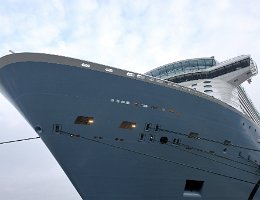 [Schiffe Spezial] ODYSSEY OF THE SEAS (6) Die Odyssey of the Seas am 2021-01-01 in Papenburg an der Meyer Werft