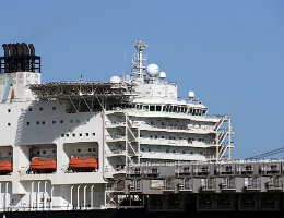 [Schiffe Spezial] PIONEERING SPIRIT (4) Das größte Schiff der Welt läuft am 12.03.2020 in den Hafen von Rotterdam ein.
