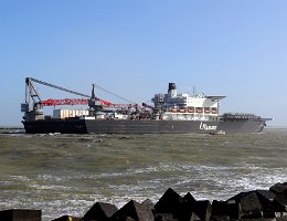 [Schiffe Spezial] PIONEERING SPIRIT (5) Das größte Schiff der Welt läuft am 12.03.2020 in den Hafen von Rotterdam ein.