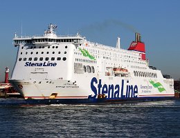 [Schiffe Spezial] STENA BRITANNICA (3) Die Autofähre STENA BRITANNICA verlässt am 15.02.2019 den Hafen von Rotterdam.