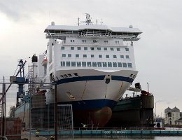 Die Fähre PETER PAN wird in Bremerhaven verlängert